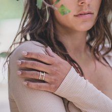 Load image into Gallery viewer, Open Space Diamond Ring